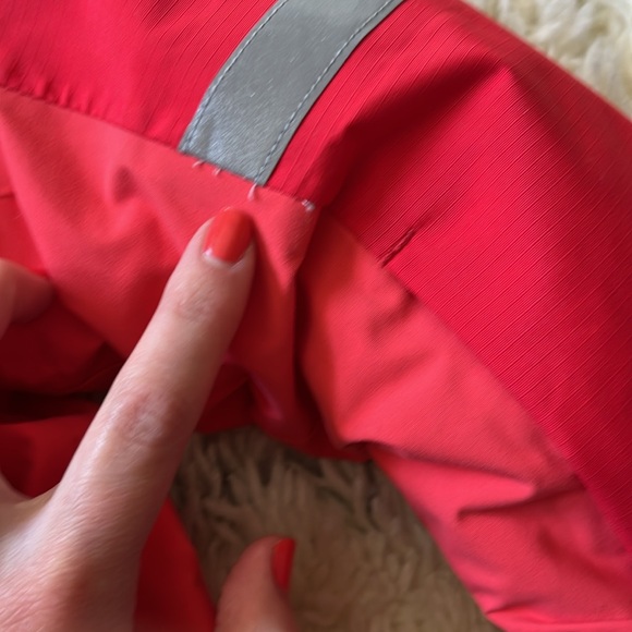 EUC Helly Hansen Girls Legend Ski Jacket - Picture 3 of 6